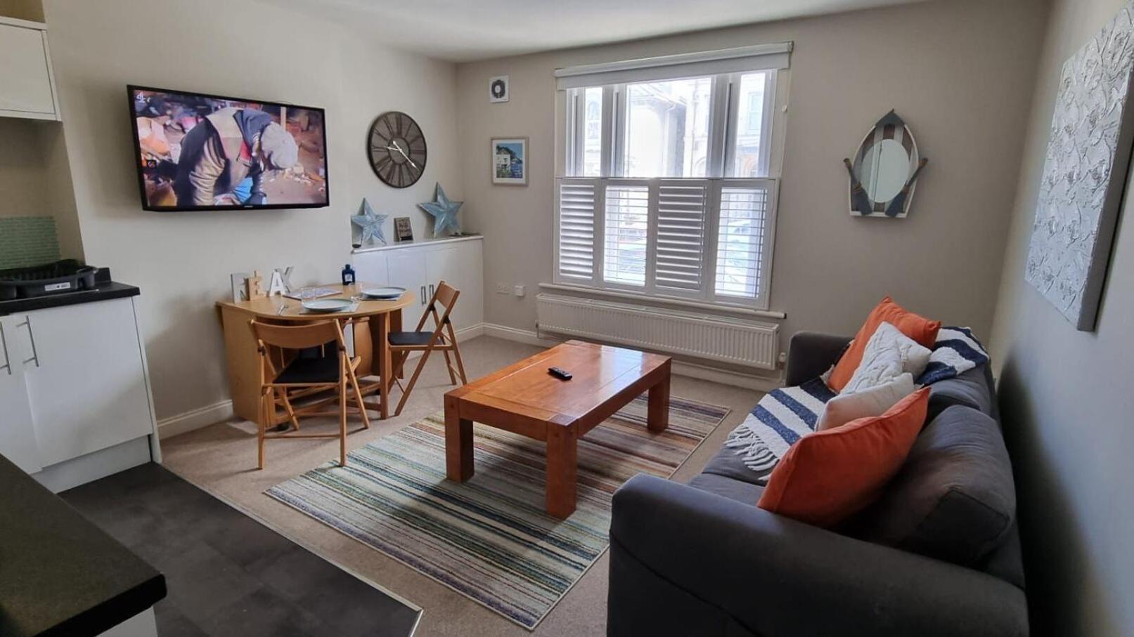 St Margaret'S Ground Floor And Lower Deck Apartment ไรด์ ภายนอก รูปภาพ